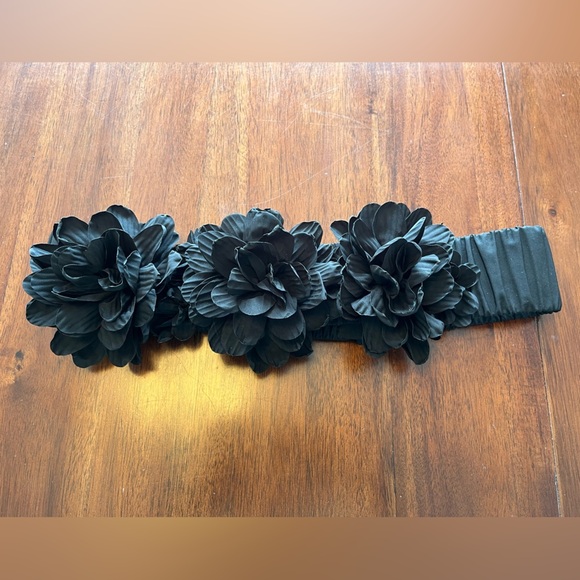 Zara elastic Y2K Black Floral Belt size 32 - Picture 2 of 4